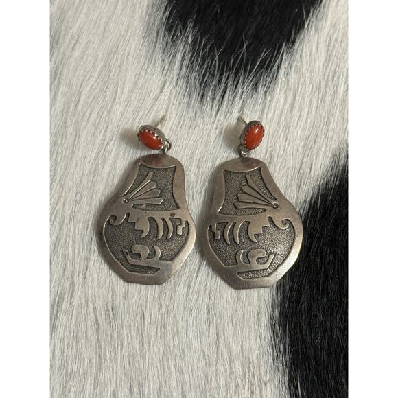 Native American Sterling Silver Red Coral Pottery Story Teller Post Earrings - Picture 2 of 9